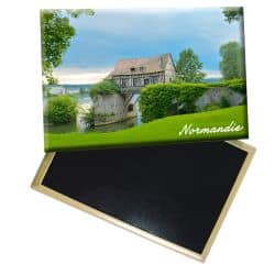 Magnet Photo maison a cheval sur la riviere et inscription Normandie